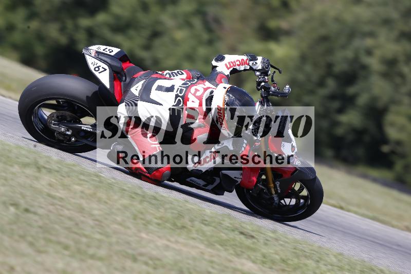 Archiv-2025/49 26.08.2025 Cornu Master School ADR/rot-rouge/67